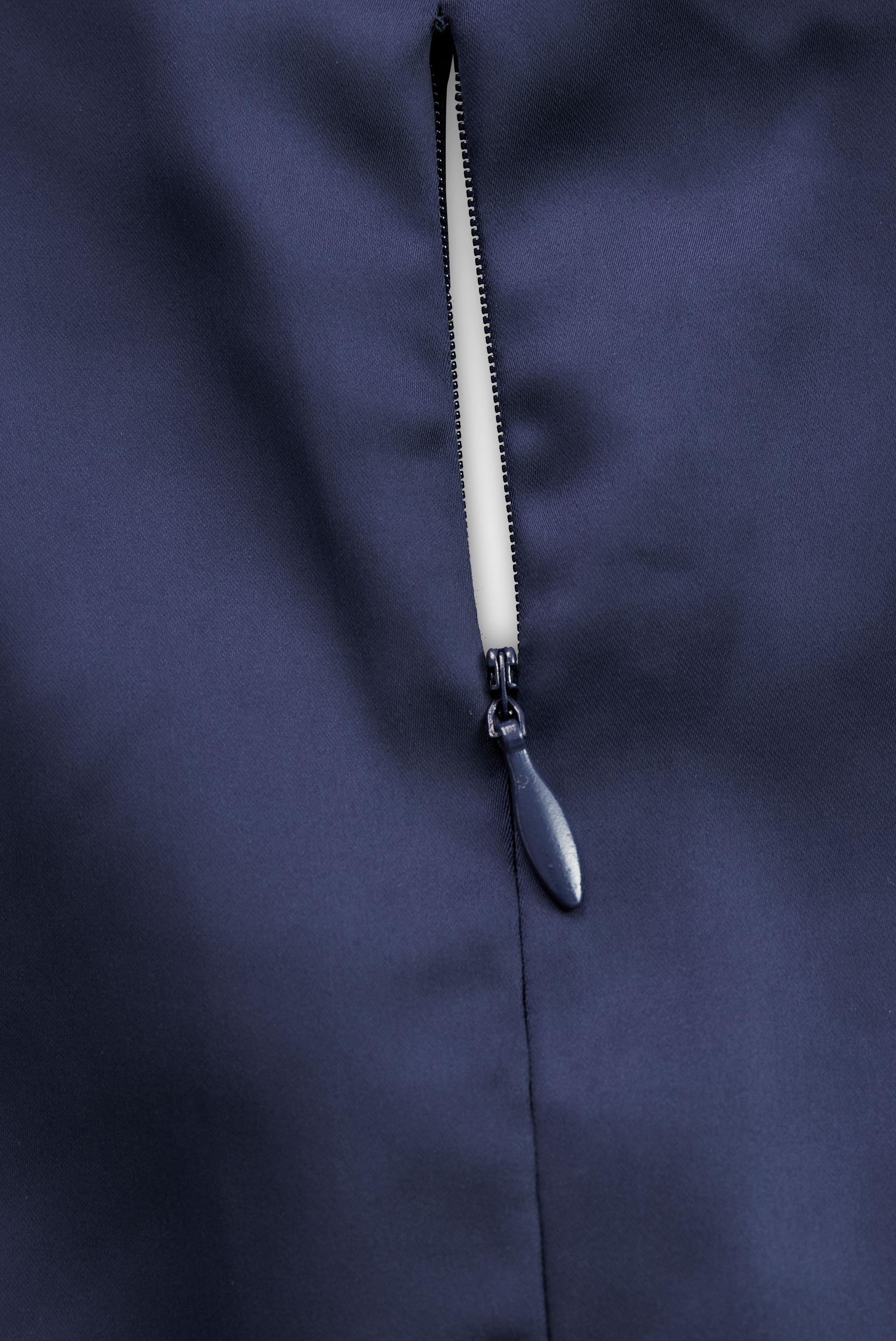 Dharmay | Elegant Long-Sleeve Midi Dress