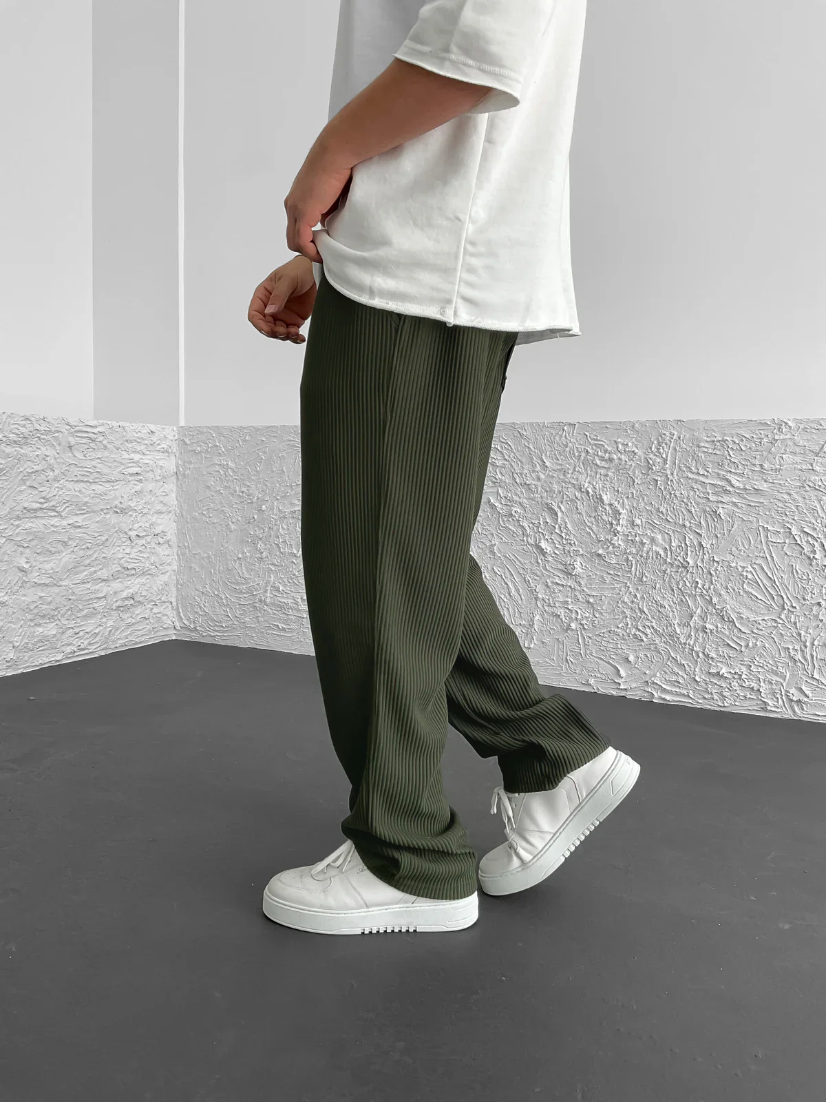 Relaxed-Fit Corduroy Trousers